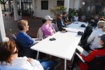 Brifing v prijetnem okolju ... mh...